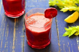 The combination of products-of-carrots-spinach-and-beet-helps-improve blood circulation-and-clean-the blood vessels