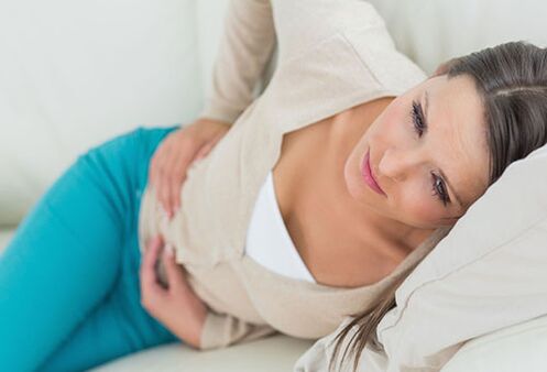 Abdominal pain is a contraindication to vinegar for varicose veins